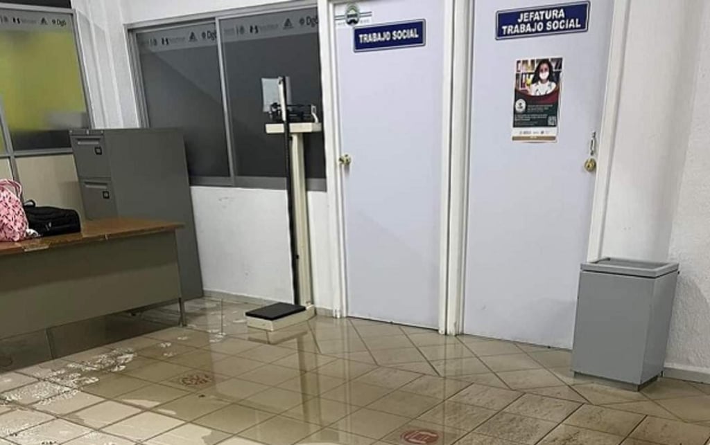 Inundación no dañó equipo en el Centro de Salud 2 de Durango