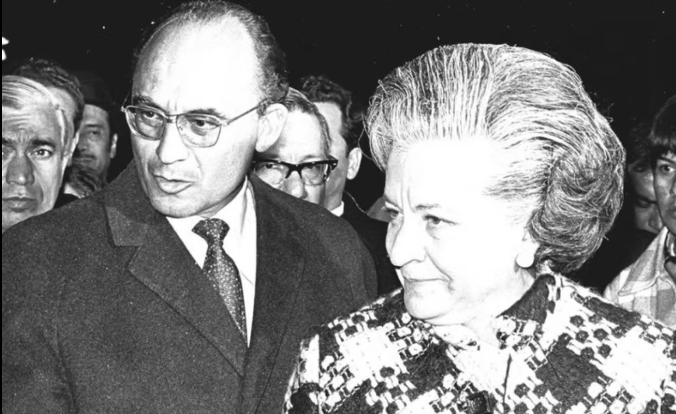 María Esther Zuno de Echeverría, la primera dama que daba agua de jamaica en las recepciones oficiales