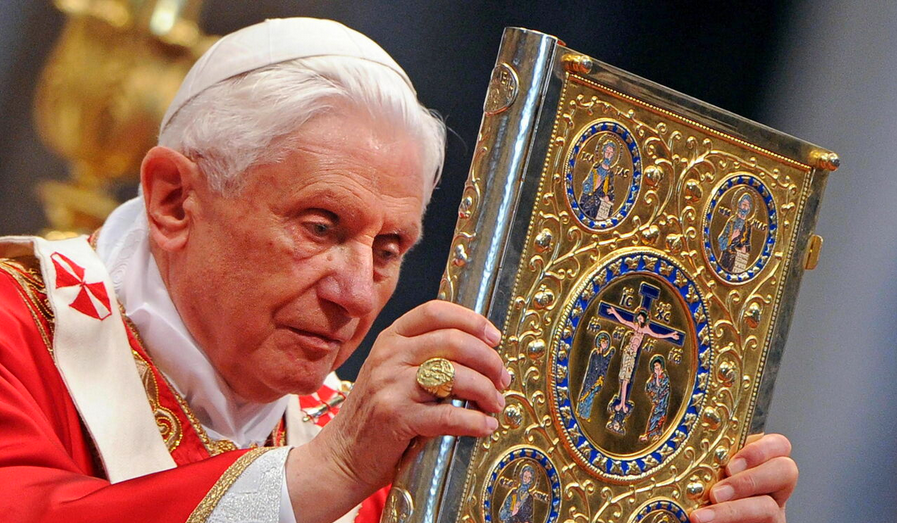 FALSO: Muerte del papa emérito Benedicto XVI