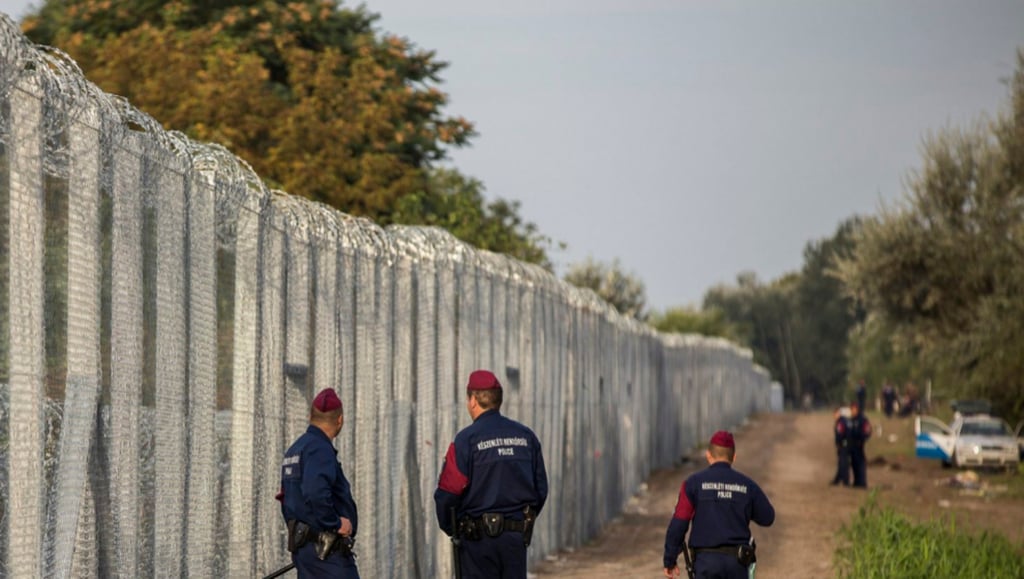 Hungría refuerza frontera con Serbia