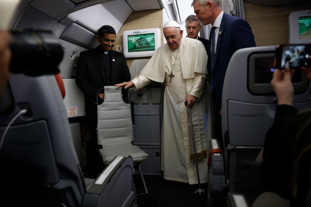 Opción. El pontífice dejó claro que la renuncia es una de las opciones de futuro siguiendo el ejemplo del papa Benedicto XVI.
