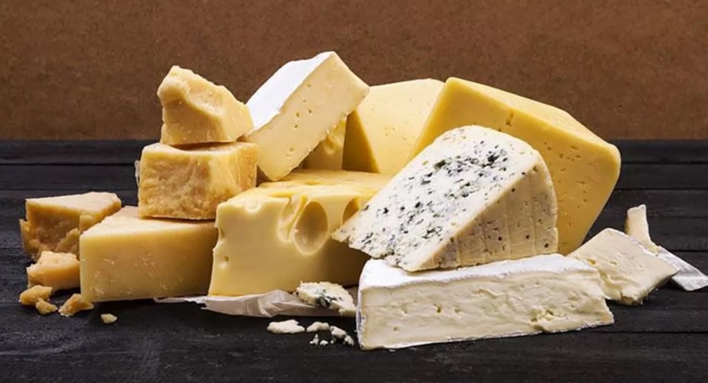 Alerta. Muchas personas le temen a las grasas de los quesos, pero consumido con moderación es bueno para tu salud.