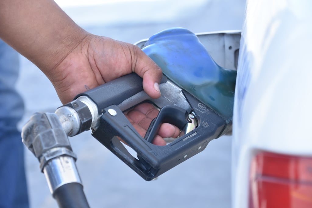 Estación vende litro de gasolina Premium en 25.11 pesos en Durango