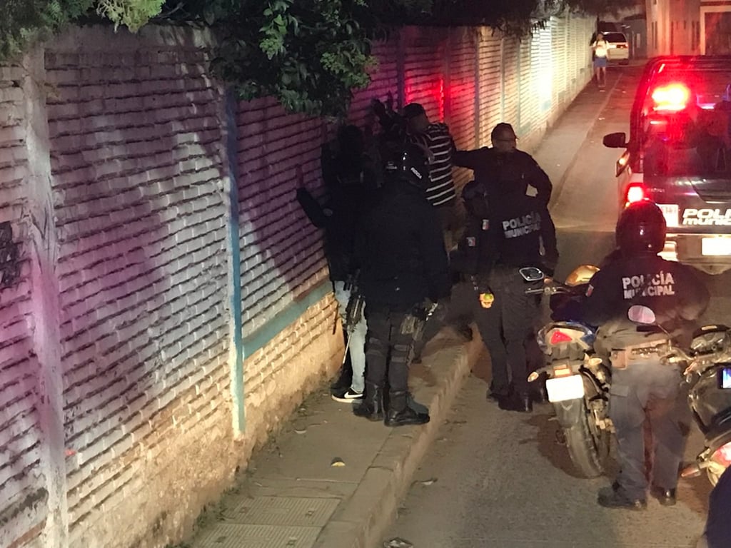 Traían su propia fiesta en la calle