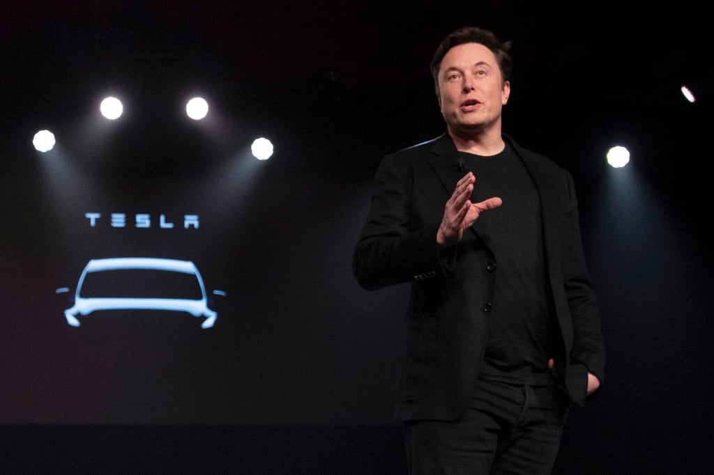 Elon Musk vende acciones de Tesla por seis mil 500 millones de dólares