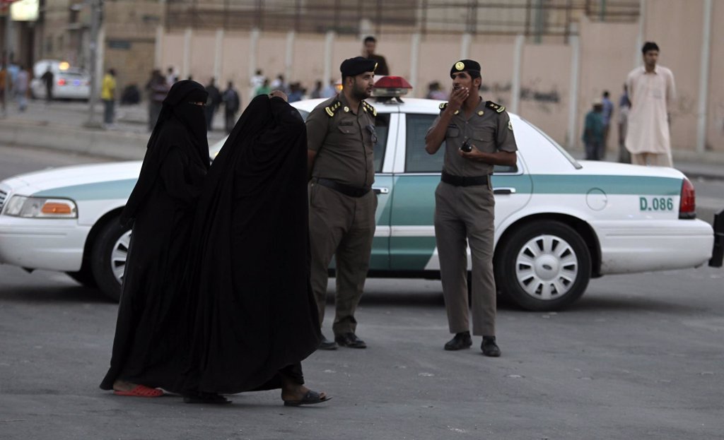 Hombre se inmola tras ser arrestado en Arabia Saudita