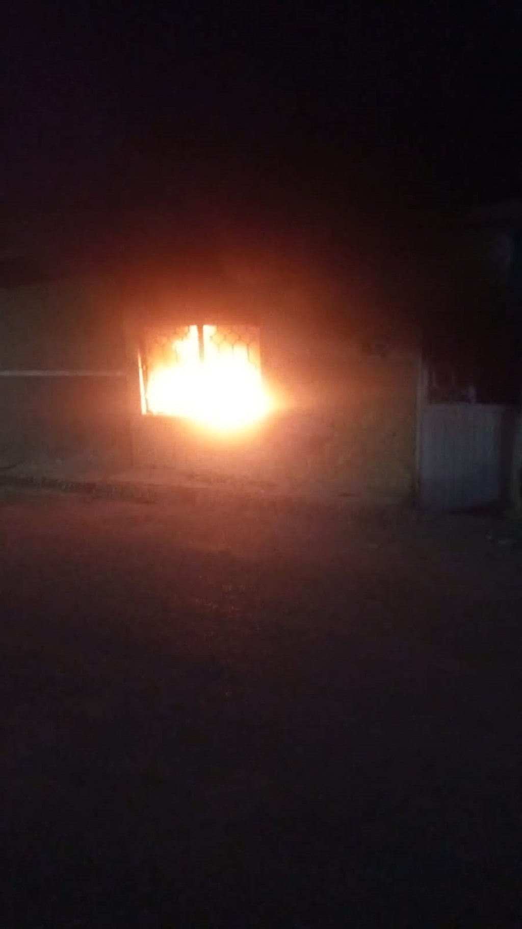 Incendio deja 3 personas lesionadas en Mapimí