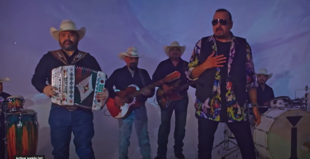 Pepe Aguilar e Intocable presentan video de No me hablen de amor