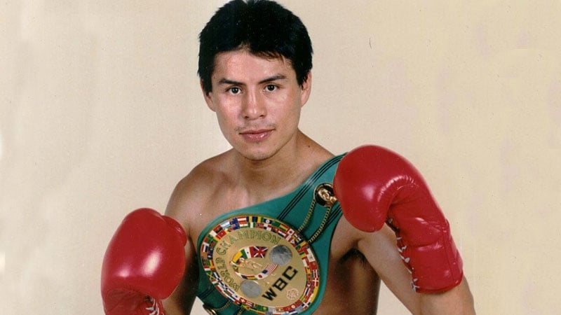 Un día como hoy, Miguel Ángel González defendió su título Ligero WBC