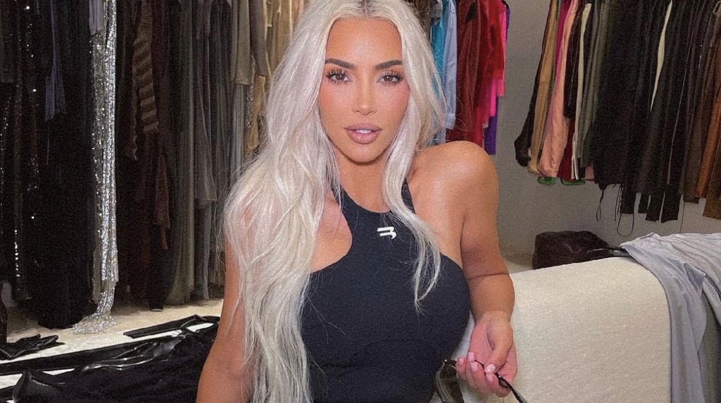 Kim Kardashian luce espectacular en el gimnasio