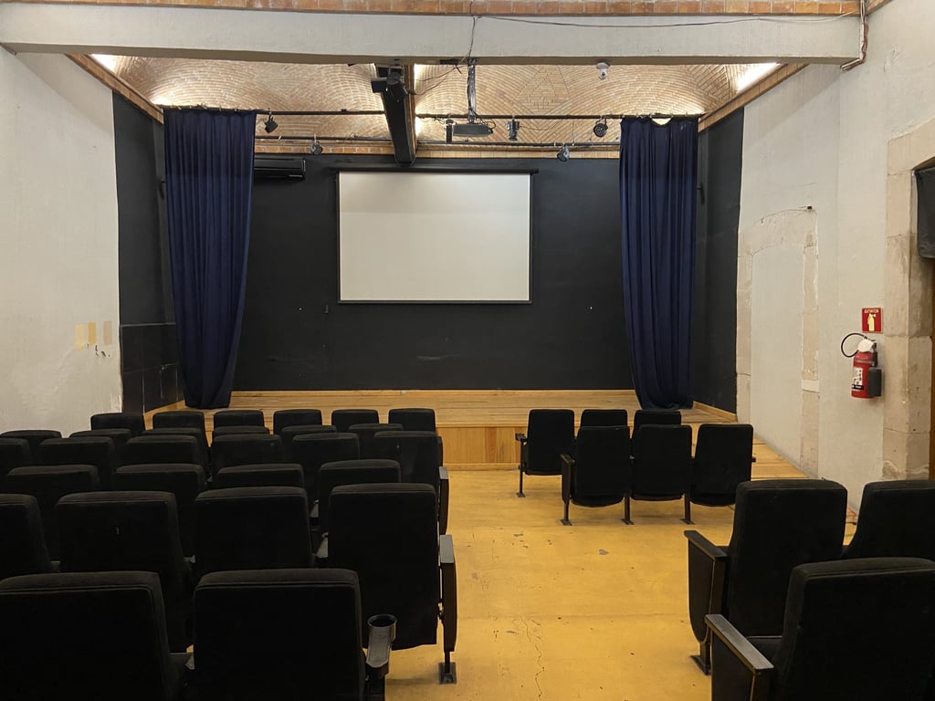 Rehabilitarán la sala de cine del CORE