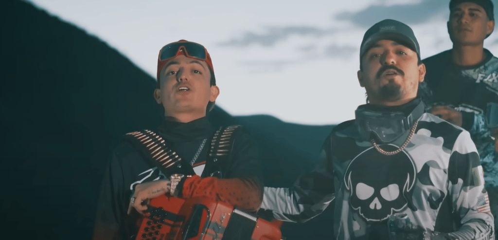 'Échenme tierra para que vean como florezco”, Los Dos Carnales responden a detractores con canción