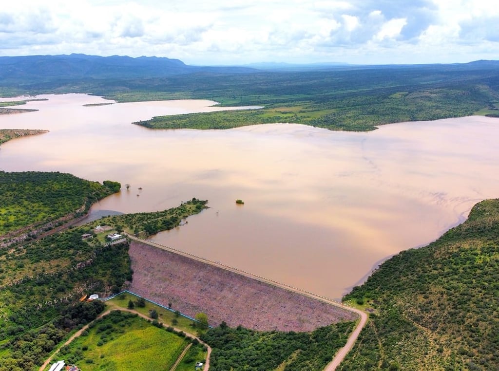 Presa Francisco Villa al 100% de su capacidad: ya derrama