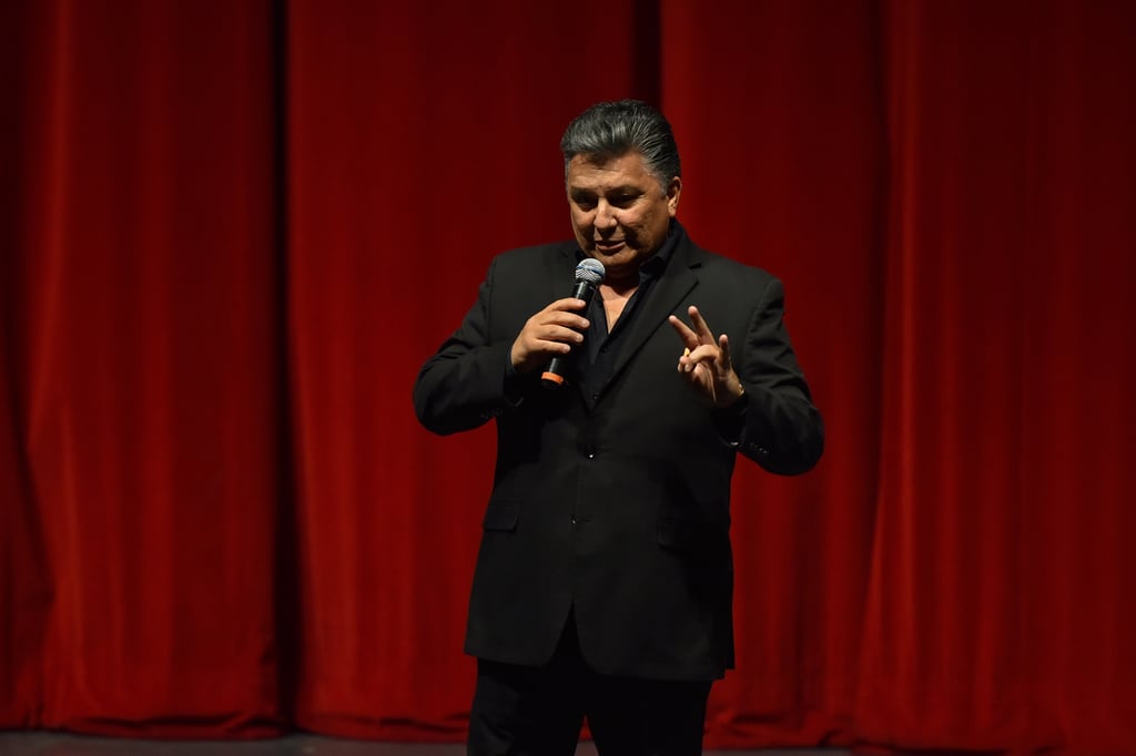 Rogelio Ramos celebrará hoy sus 35 años de carrera