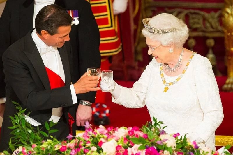 La última vez que un presidente mexicano visitó a la Reina Isabel ll