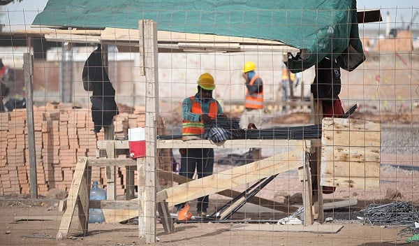 Superior a los 30 mdp, adeudo a constructores de Durango