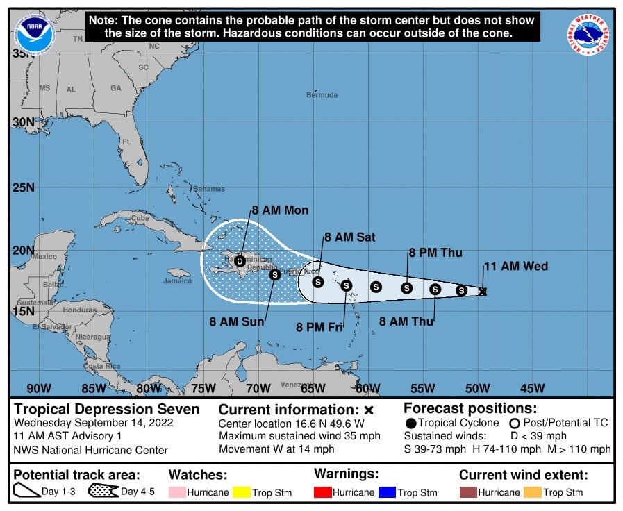 Tormenta tropical 'Fiona' se convierte en huracán cerca de las costas de Puerto Rico
