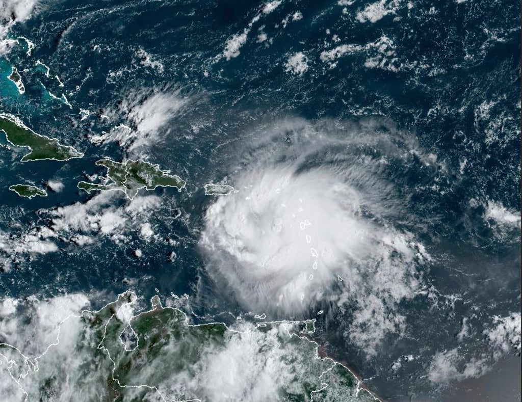 Huracán Fiona toca tierra en Puerto Rico