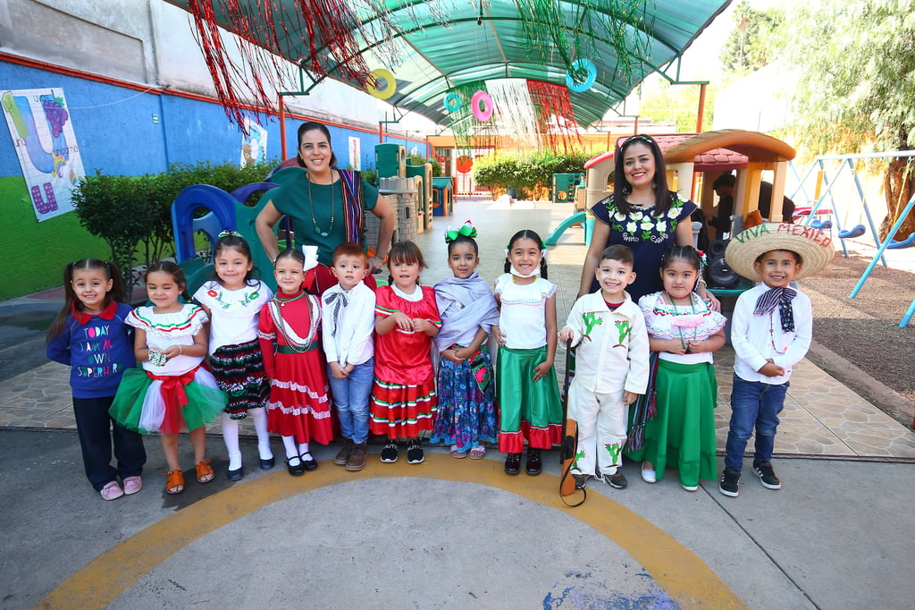 Mundo Mágico celebra a México