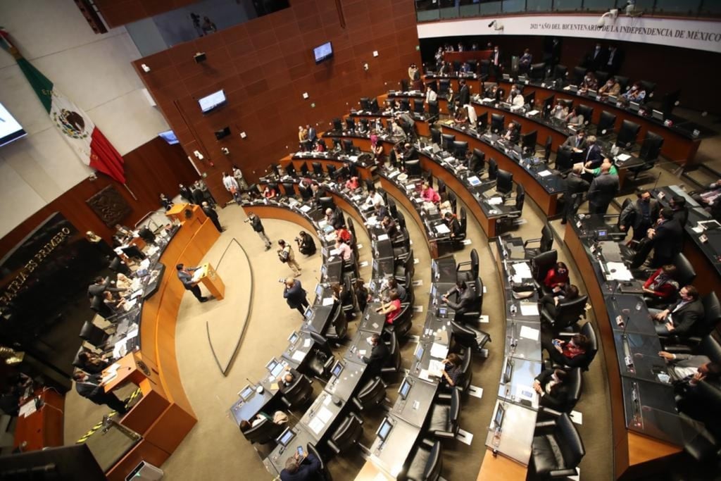 Propone una moneda por 200 años de relaciones México-EU