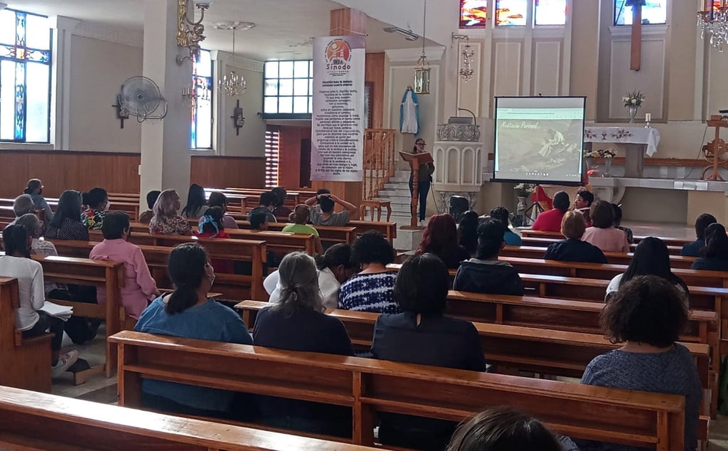 Catequistas de Durango se mantienen en constante preparación