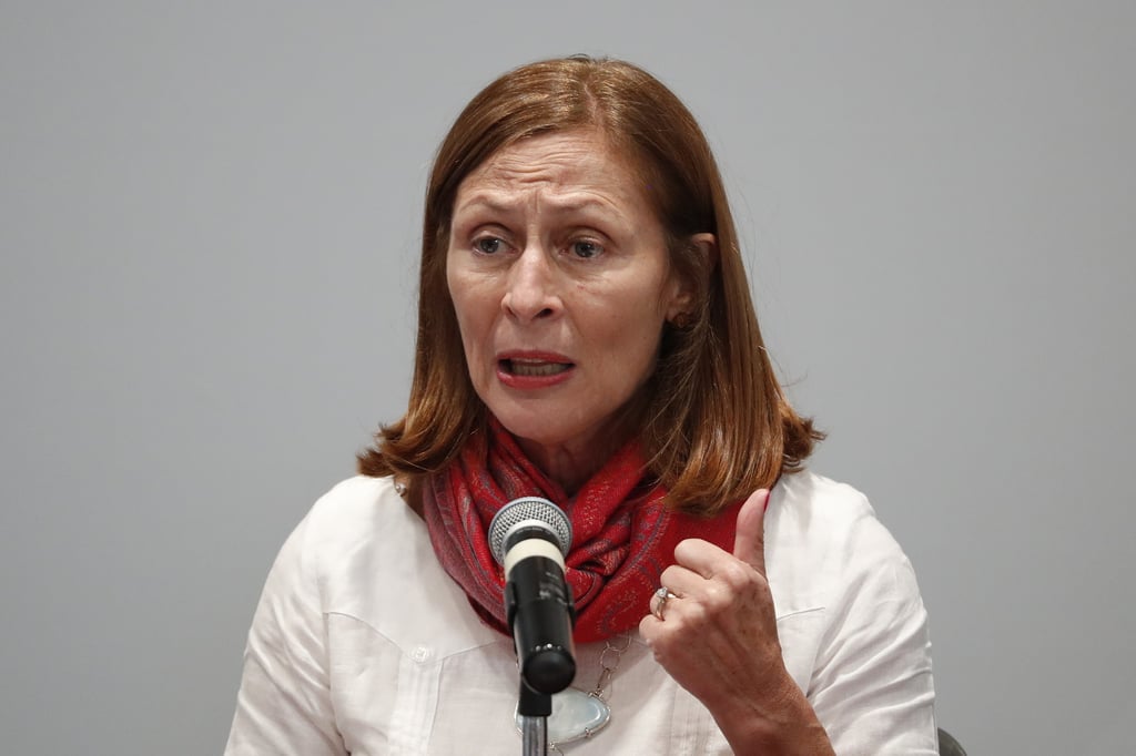 Tatiana Clouthier anuncia su retiro de la Secretaría de Economía