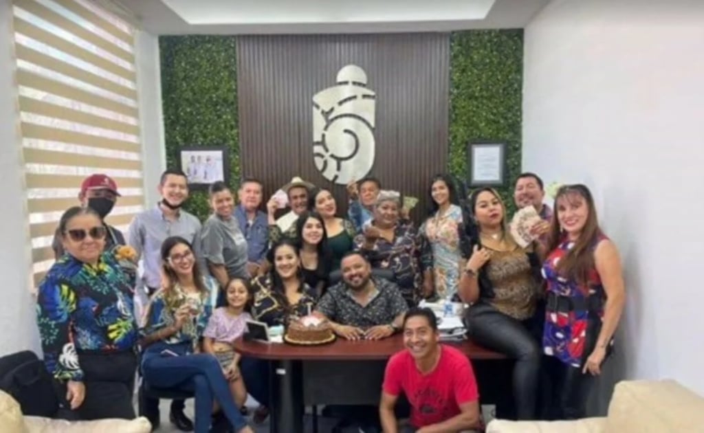 Reprueban fiesta 'buchona' en Palacio Municipal de Mazatlán