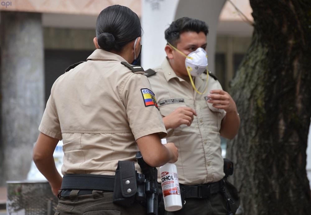 Desconocidos abren fuego contra una unidad de Policía en Ecuador