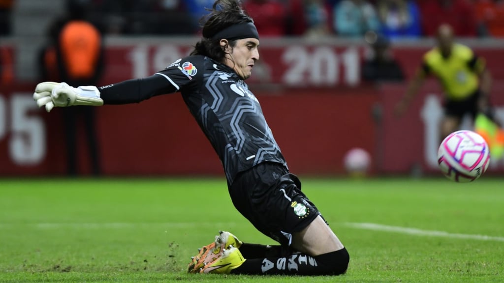 Revive la elogiada atajada de Carlos Acevedo en la ida ante Toluca