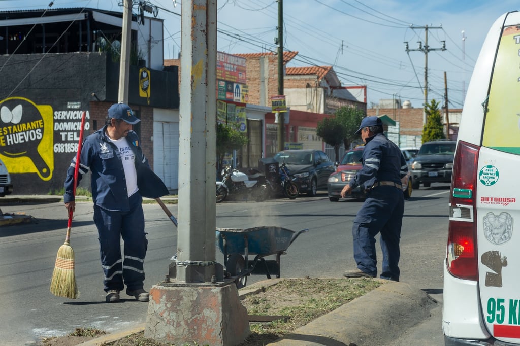 Revisan atención de áreas verdes de Durango