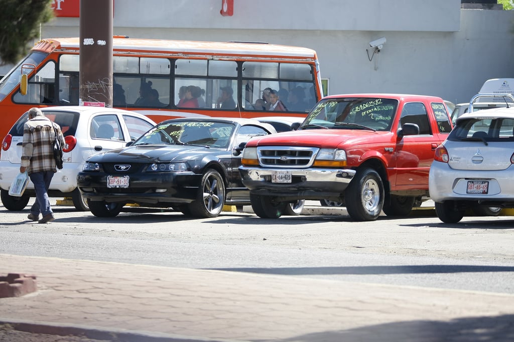 ¿Qué recomienda la Profeco para comprar un auto?