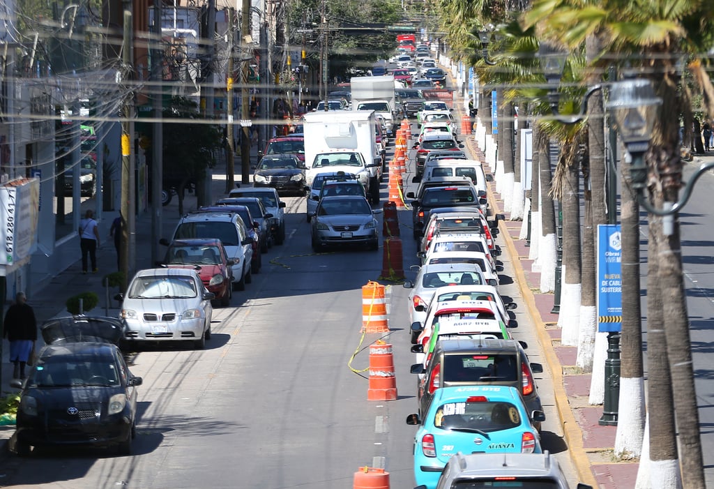 ¡Toma tus precauciones! Cerrarán avenida 20 de Noviembre por desfile universitario