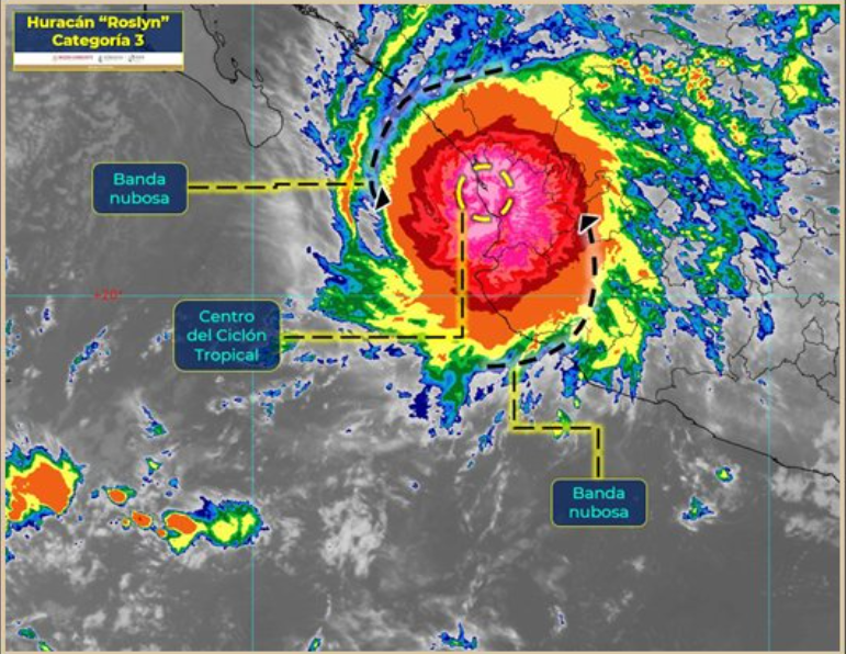 Huracán 'Roslyn' impacta Nayarit como categoría 3