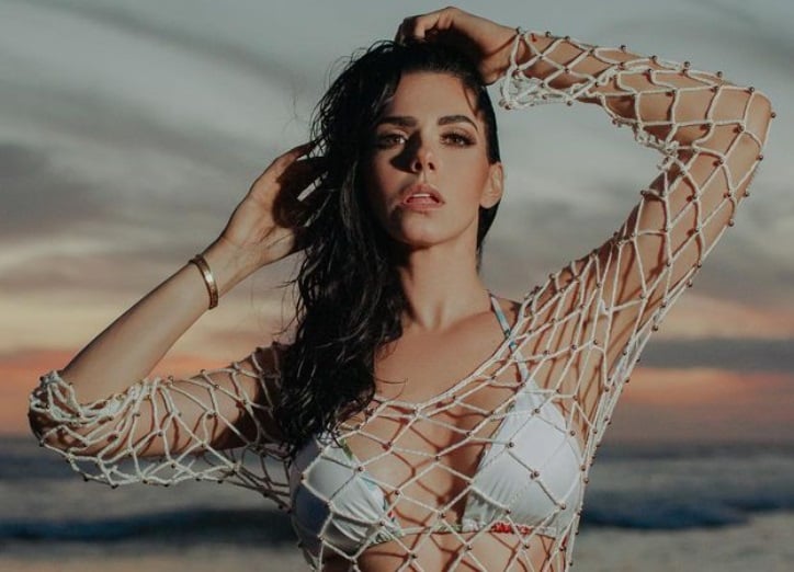 Livia Brito roba miradas con bikini