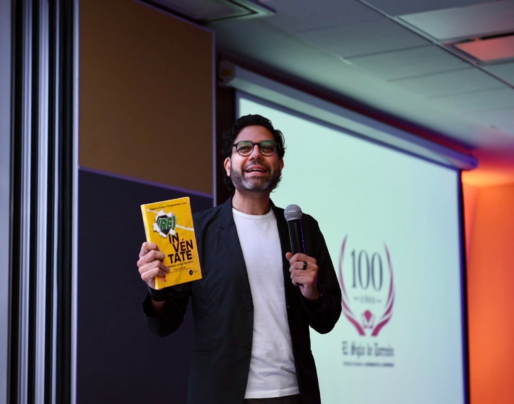 ‘Si lo crees, lo creas’; Armando Regil Velasco invita a los laguneros a reinventarse