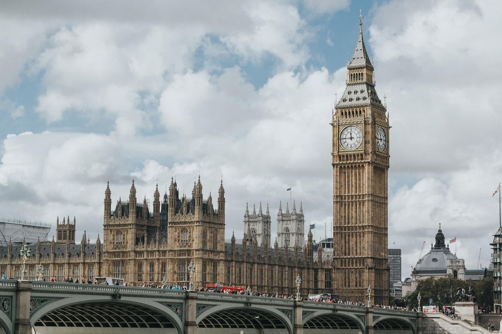 Campanadas del Big Ben vuelven a sonar tras años de reparación en Londres