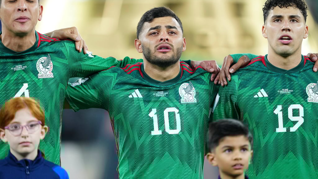 VIDEO: Alexis Vega llora mientras canta el himno de México en Qatar 2022
