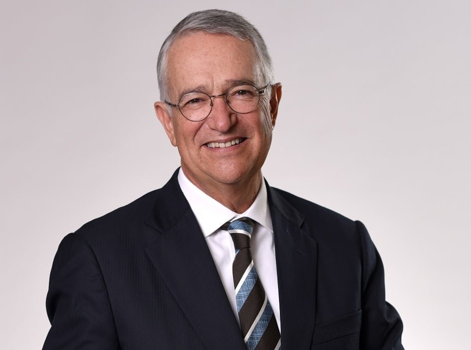 Salinas Pliego se convierte en personaje de anime