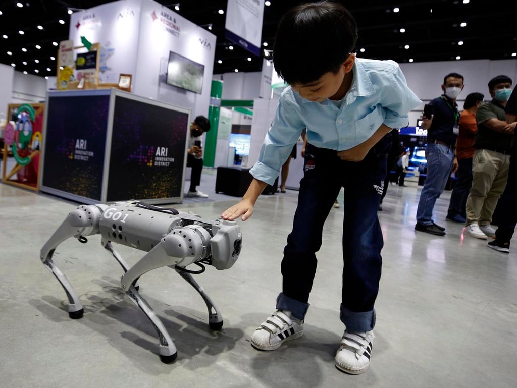 Perro-robot con IA para invidentes