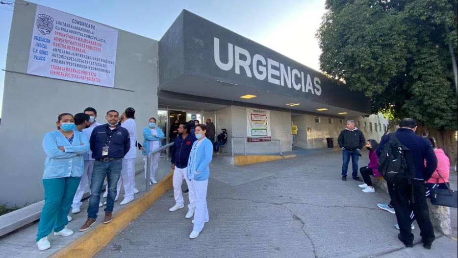 Por supuestos malos manejos administrativos, trabajan bajo protesta en ISSSTE de Gómez Palacio