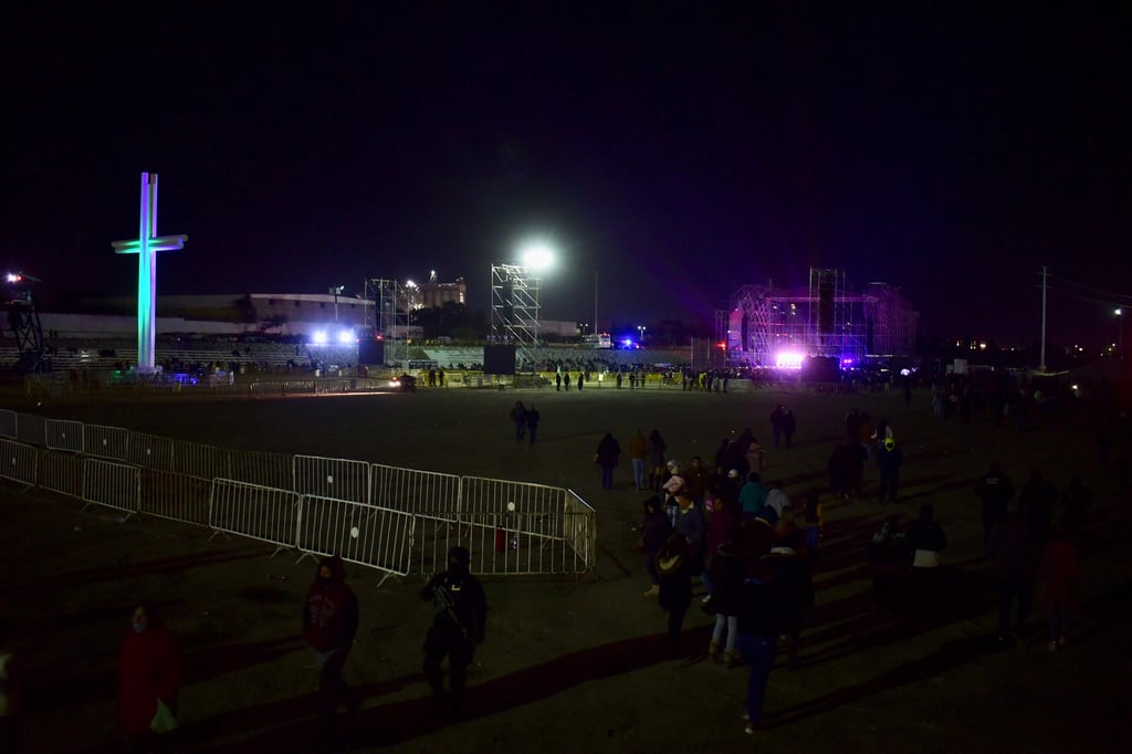 Después de larga espera, posponen concierto de Julión Álvarez