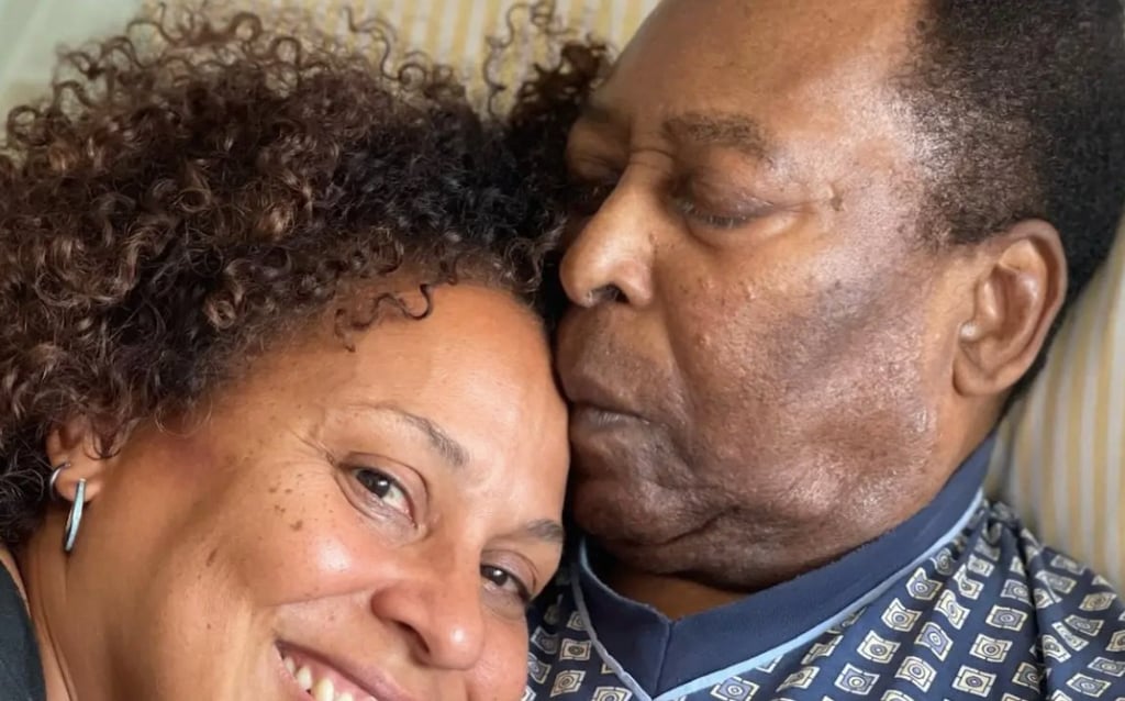 'Momentos felices son eternos', dice hija de Pelé en mensaje desde hospital
