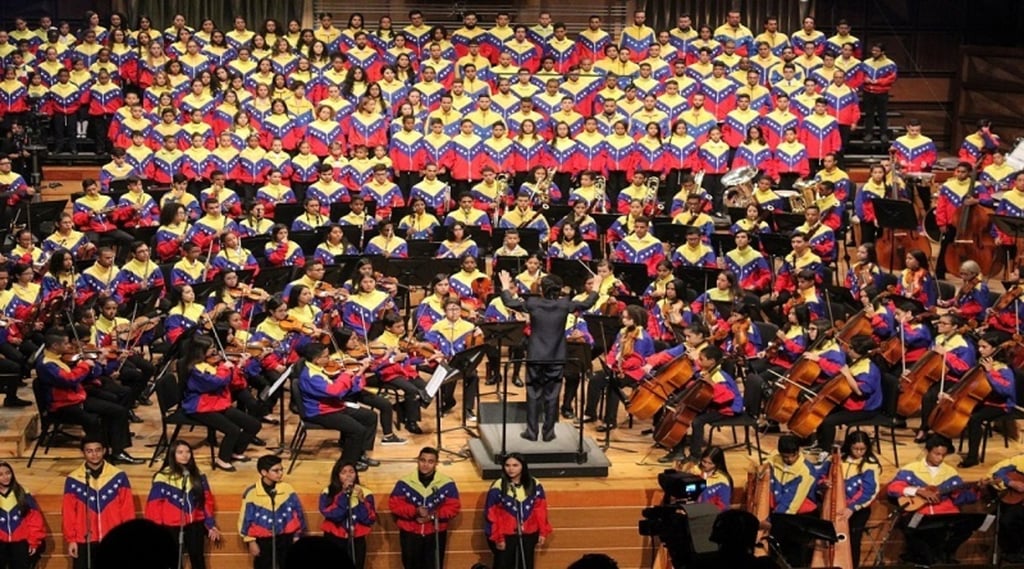 La orquesta más grande del mundo, con más planes