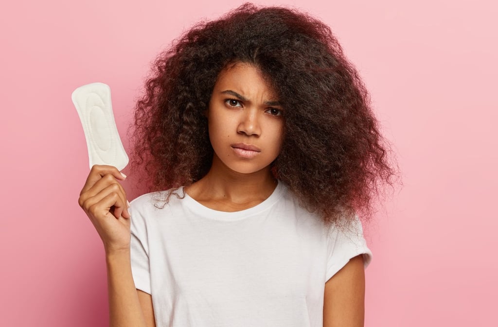 ¿Por qué se adelanta la primera menstruación en algunas niñas?