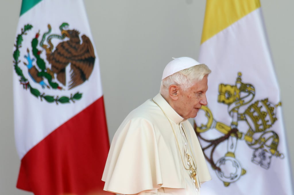 Día en que el papa emérito Benedicto XVI logró unir a AMLO y Vicente Fox