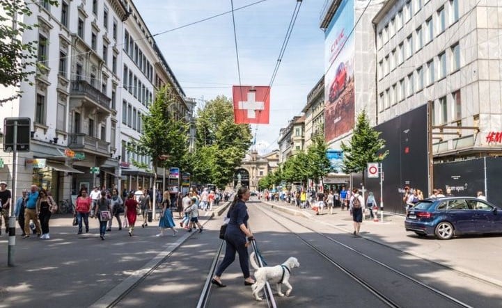 Población de Suiza se dispara 20% en las últimas dos décadas