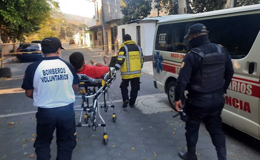 Mujer llora la muerte de su hijo, asegura que 'solo salió a asaltar'; sucedió en Guatemala