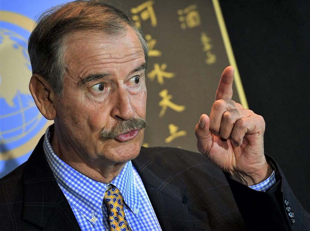 Vicente Fox pide que se le aplique el detector de mentiras a López Obrador