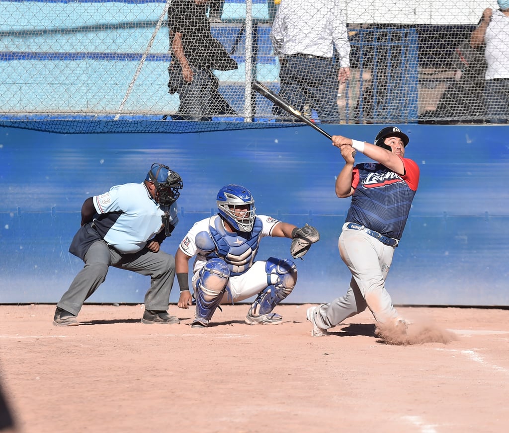Sorprende Leones a Mineros en Liga Premier de Beisbol de La Laguna