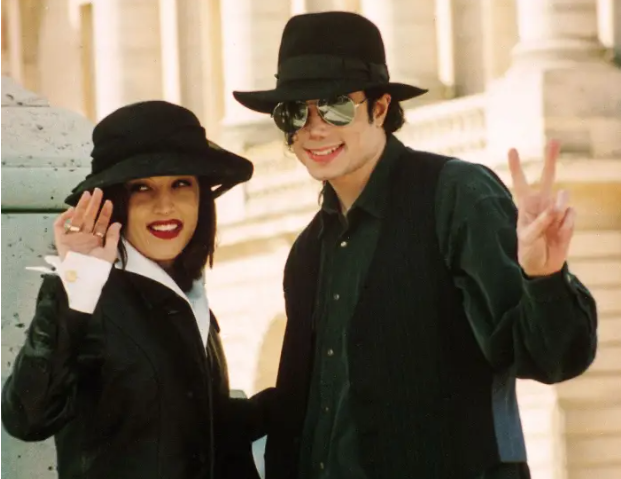 Así fue la polémica relación que tuvo Lisa Marie Presley con Michael Jackson